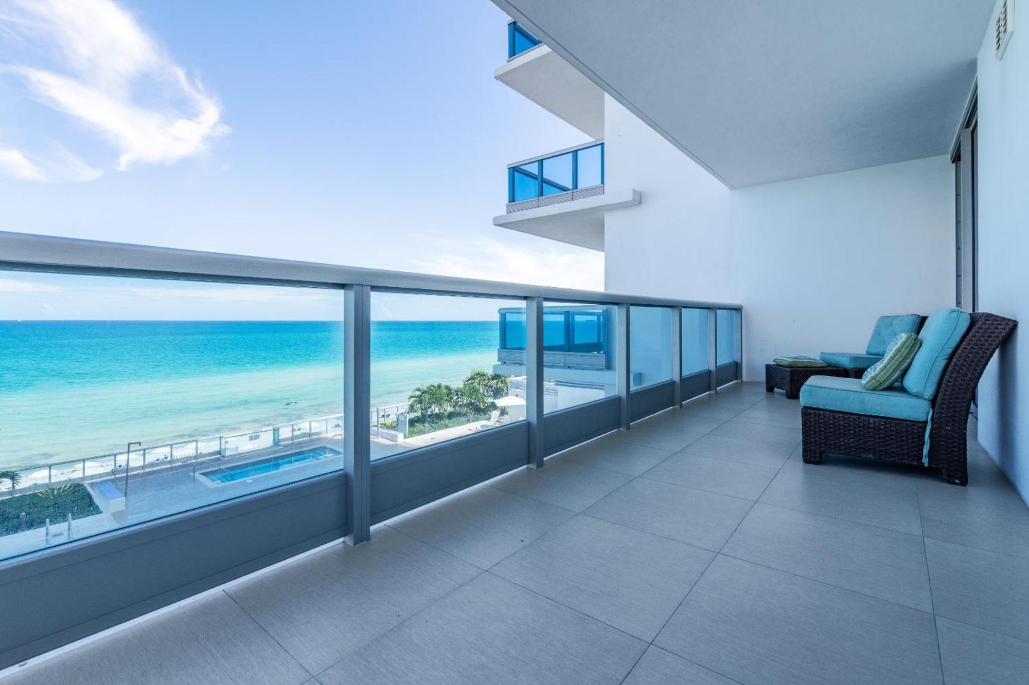 Bluebird Suites Monte Carlo Miami Beach Zimmer foto